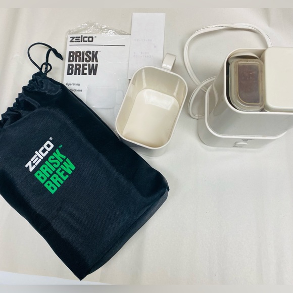 TINY PORTABLE COFFEE MAKER FOR ON THE GO COFFEE LOVERS‼️ - Picture 1 of 10